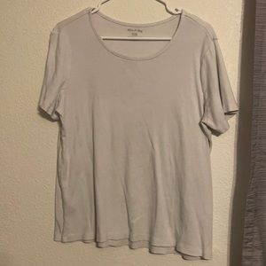 Size XL but fits small